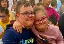 Kolorowe skarpetki, wielkie serca. Wyjątkowa akcja w SOSW – WIDEO