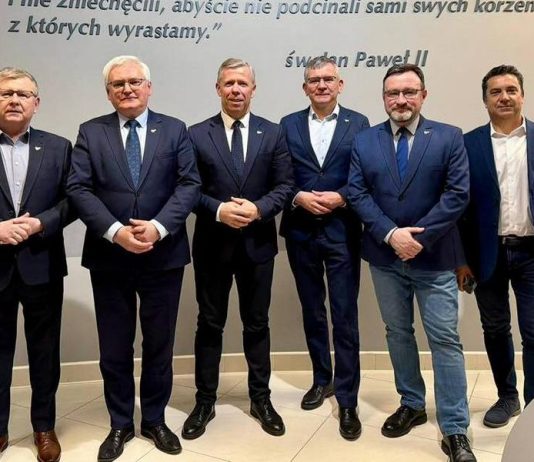 Koniec urzędowania, powrót do polityki? Tomasz Urynowicz wchodzi do nowego projektu