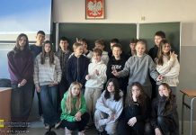 Uczennice I LO w Bochni: „Stronger Together – budujmy mosty, nie mury”