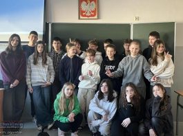 Uczennice I LO w Bochni: „Stronger Together – budujmy mosty, nie mury”