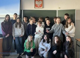 Uczennice I LO w Bochni: „Stronger Together – budujmy mosty, nie mury”