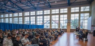 Przedsiębiorcza młodzież gotowa na wyzwania – panel dyskusyjny w I LO Bochnia