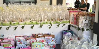 Wielkanocny koszyk w Bochni. Świąteczna pomoc trafiła do potrzebujących mieszkańców – ZDJĘCIA