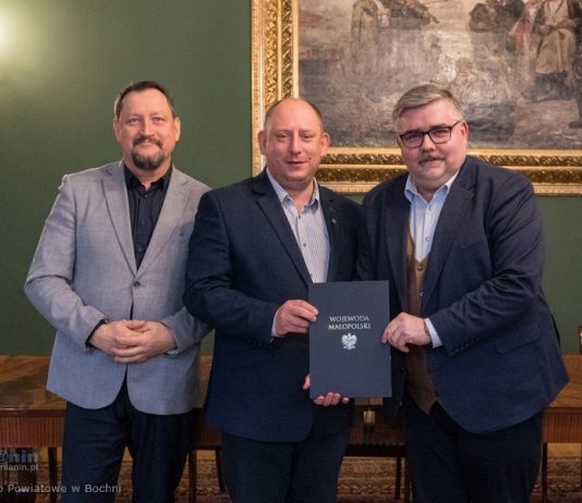 Powiat Bocheński podpisał umowy na zabezpieczenie osuwisk