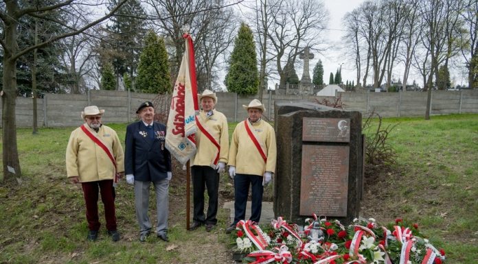 W Bochni uczczono Ofiary Zbrodni Katyńskiej – ZDJĘCIA