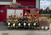 Strażacy z Baczkowa ogolili głowy na łyso, by wesprzeć chore dzieci i akcję Łatwoganga