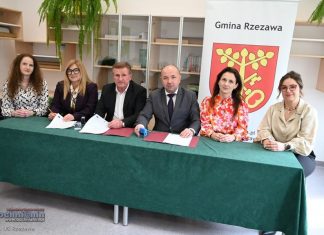 Gmina Rzezawa. Rusza termomodernizacja szkół w Łazach i Jodłówce