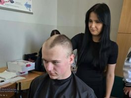 Bochnia. Darmowe strzyżenie i solidarność z chorymi – akcja w „Mechaniku”