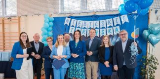 Niebieskie Igrzyska w Krzeczowie. 120 dzieci wzięło udział w integracyjnym wydarzeniu – ZDJĘCIA