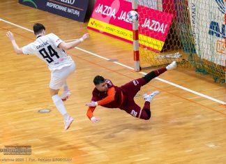 Wielki bój w Bochni! BSF zremisował z wicemistrzem Polski trafiając na 5 sekund przed końcem meczu – ZDJĘCIA