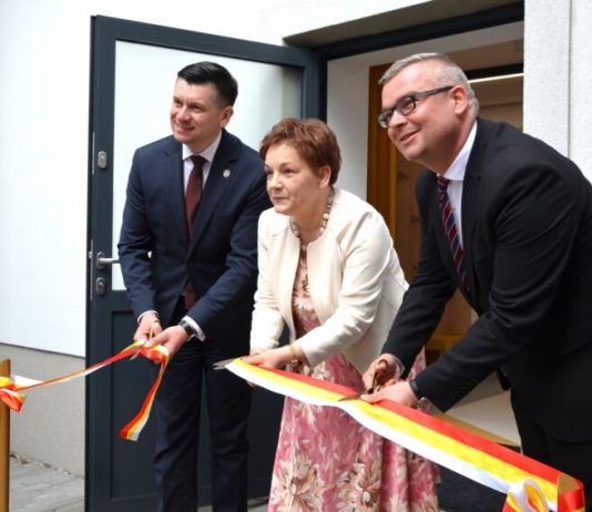 Niepołomice. Nowy oddział dla dzieci i młodzieży otwarty w bibliotece w Woli Batorskiej