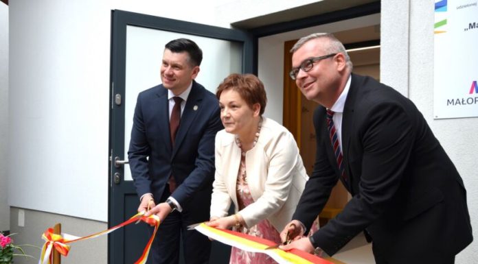 Niepołomice. Nowy oddział dla dzieci i młodzieży otwarty w bibliotece w Woli Batorskiej