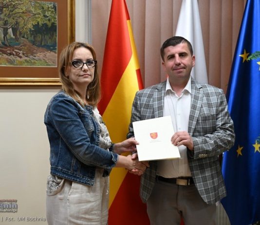 Os. Niepodległości. Podpisano umowę na zagospodarowanie terenu przy budynku wielofunkcyjnym