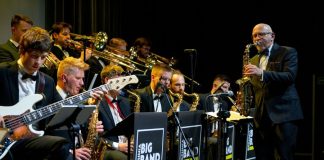 Święto jazzu w MDK. Koncert Big Band Bochnia – ZDJĘCIA