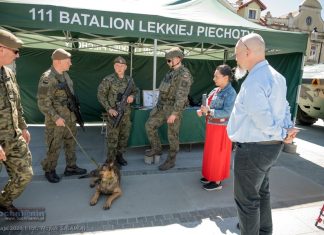 Bochnia. Targi Służb Mundurowych na Rynku – ZDJĘCIA