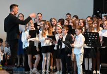 Bochnia. Szkoła Podstawowa nr 7 świętowała jubileusz 30-lecia nadania imienia Jana Pawła II – ZDJĘCIA