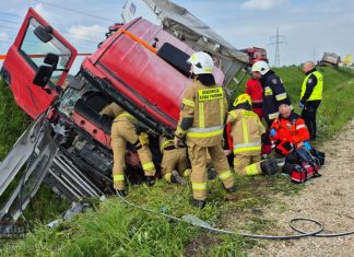 Gmina Szczurowa. Zderzenie ciężarówek pod Rylową. Jedna osoba trafiła do szpitala – ZDJĘCIA
