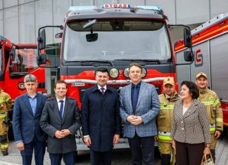 OSP Łapanów z nowym wozem strażackim za ponad milion złotych – ZDJĘCIA