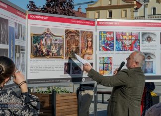 „Bocheńskie Orły” na Rynku. W Bochni otwarto wyjątkową wystawę o symbolice orła – ZDJĘCIA