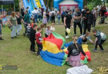 Rodzinna atmosfera i moc atrakcji podczas Majowego Pikniku w Grodkowicach – ZDJĘCIA
