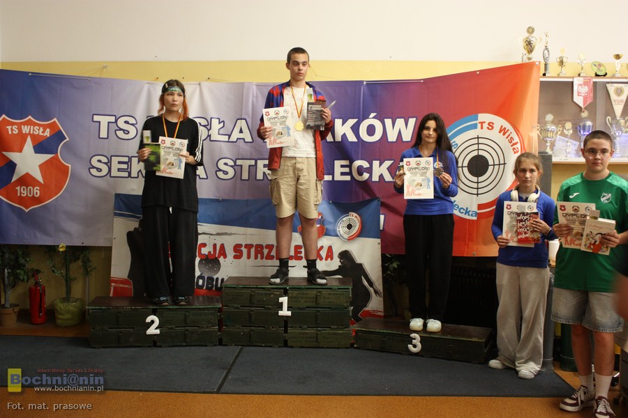 Zawodniczka „Młodego Strzelca” na podium zawodów Wisła 10X Open