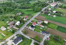 Zakończono rozbudowę drogi i zabezpieczenie osuwiska w Kierlikówce