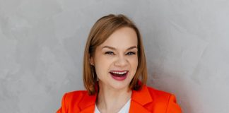 🔸 15 lat z językami, pasją i Bochnią. Rozmowa z Elżbietą Nocoń, założycielką szkoły ENCJO