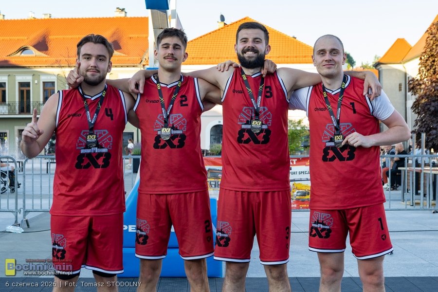Bochnia 3×3 Cup na Rynku. Nowa Huta i MiszMasz najlepsze w kategoriach OPEN – ZDJĘCIA, WIDEO