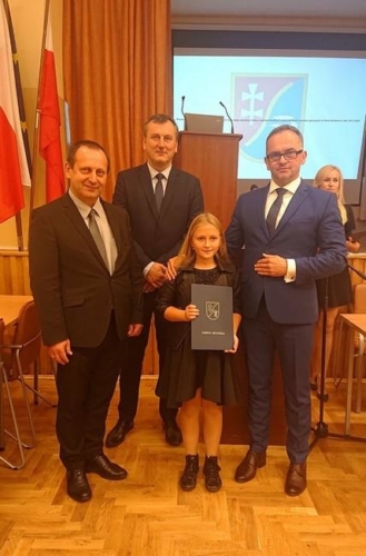 74209883 2431864667032738 5664552750885634048 n