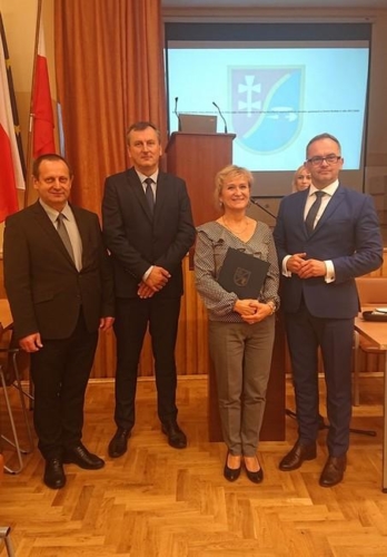 76675732 2431865410365997 7822420560360505344 n