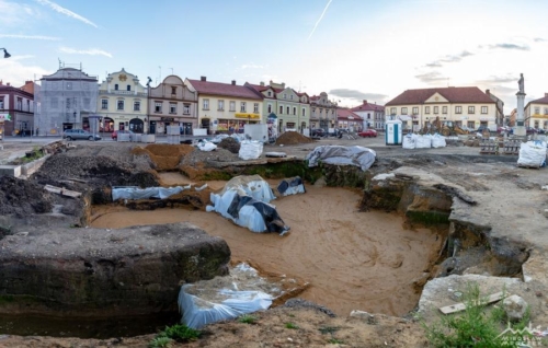 77374512 2402645656615355 17200227328983040 n