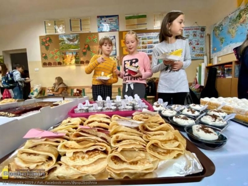 77083652 3333156223377959 1568135329053933568 n