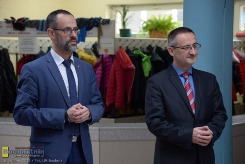 79974555 2654830161277111 354085620802387968 o