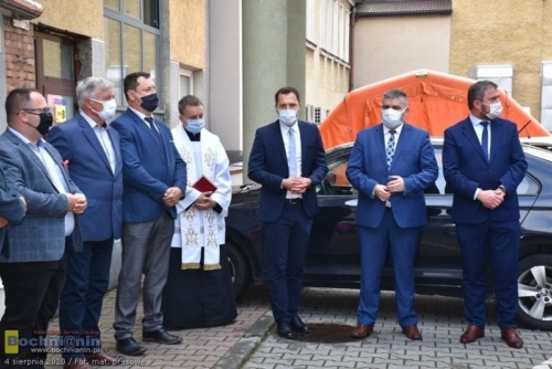 04-08-20 karetka-szpital-10